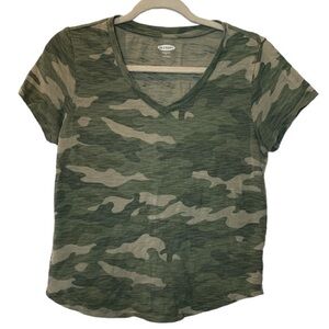 OLD NAVY Women’s Camo V-neck Everywhere Slub T-shirt Small